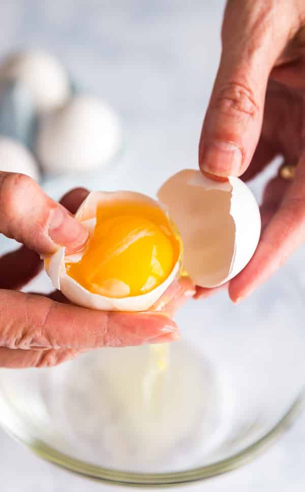 how to separate egg yolk from white