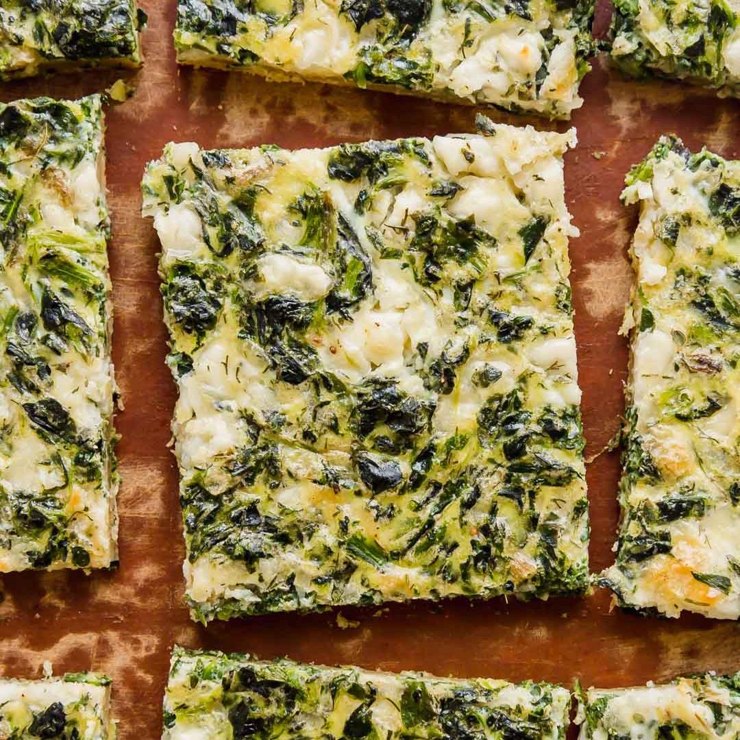 Spinach and Feta Breakfast Puff Pastry Pizza