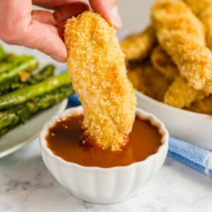 Why get take out when you can make a much better (and healthier!) version at home? These Homemade Baked Chicken Tenders make a fantastic easy weeknight dinner!